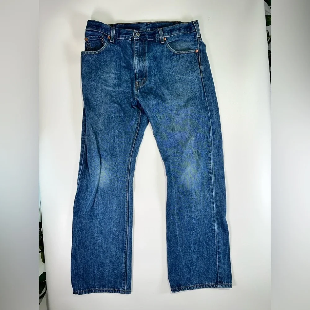 Levi’s bootcut denim jeans classic 100 percent cotton rigid fit W36 L32